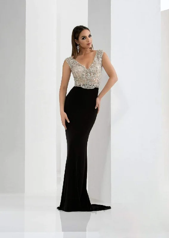 Bargain Prices Jasz Couture - 5634 Beaded V Neck Long Gown - 1pc Red in Size 00 Available Bargain Prices Jasz Couture - 5634 Beaded V Neck Long Gown - 1pc Red in Size 00 Available