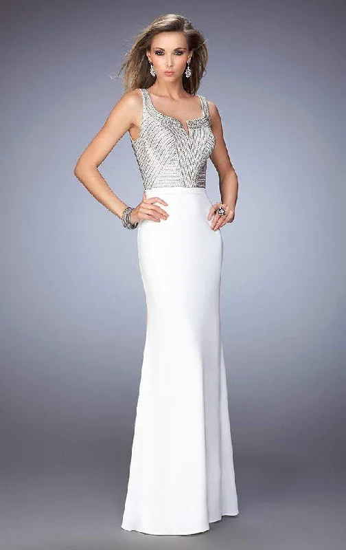 Act Fast La Femme Metallic Embellished Sleeveless Fitted Dress