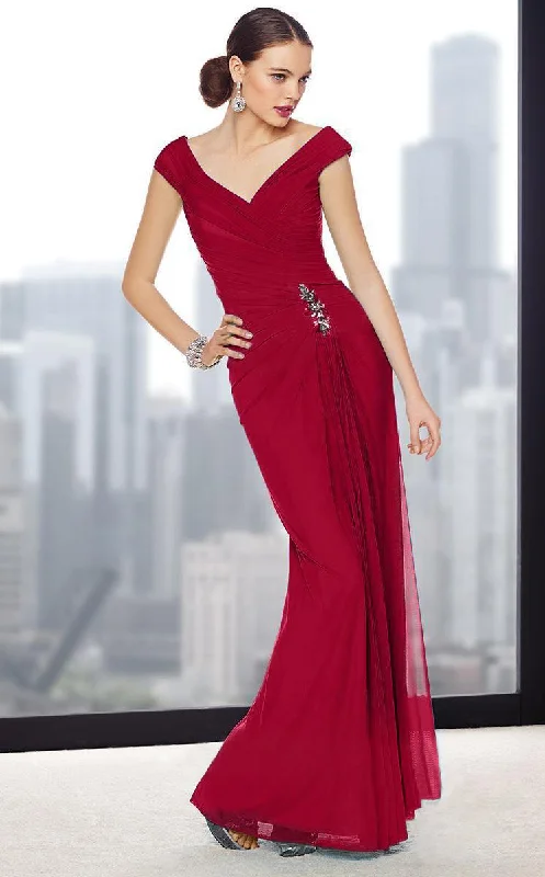 Act Fast Alyce Paris Brooch Accented Sheath Evening Gown 29709 - 1 pc Vermillion In Size 14 Available Act Fast Alyce Paris Brooch Accented Sheath Evening Gown 29709 - 1 pc Vermillion In Size 14 Available