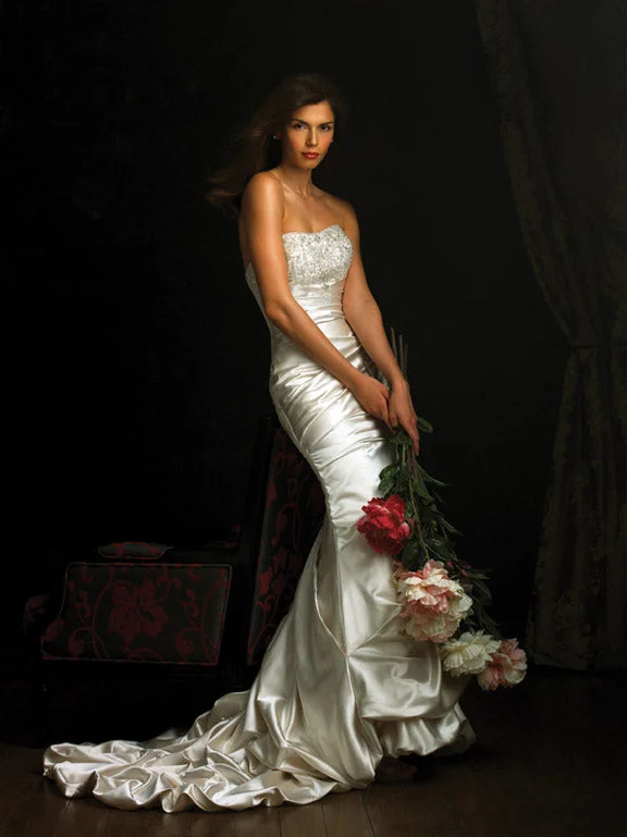 Big Discounts Allure Bridals 8677