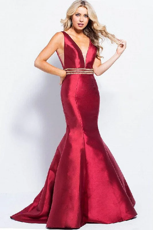 Special Buy Jovani Sleek Plunging V-Neck Mermaid Gown - 1 pc Red In Size 8 Available Special Buy Jovani Sleek Plunging V-Neck Mermaid Gown - 1 pc Red In Size 8 Available