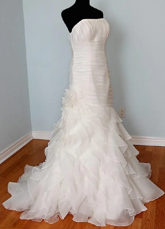 Deal of the Day Allure Bridals 8705