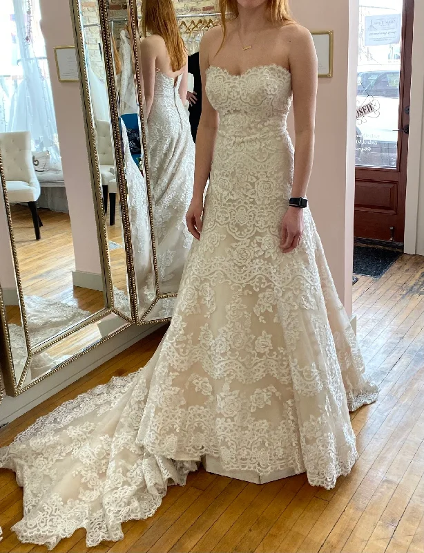 Clearance Event Allure Bridals 72357