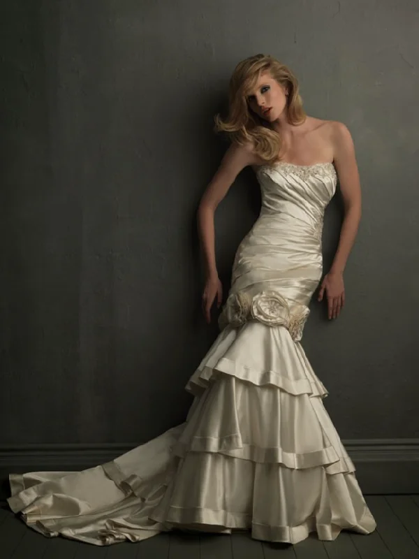 Blowout Deals Allure Bridals 8700