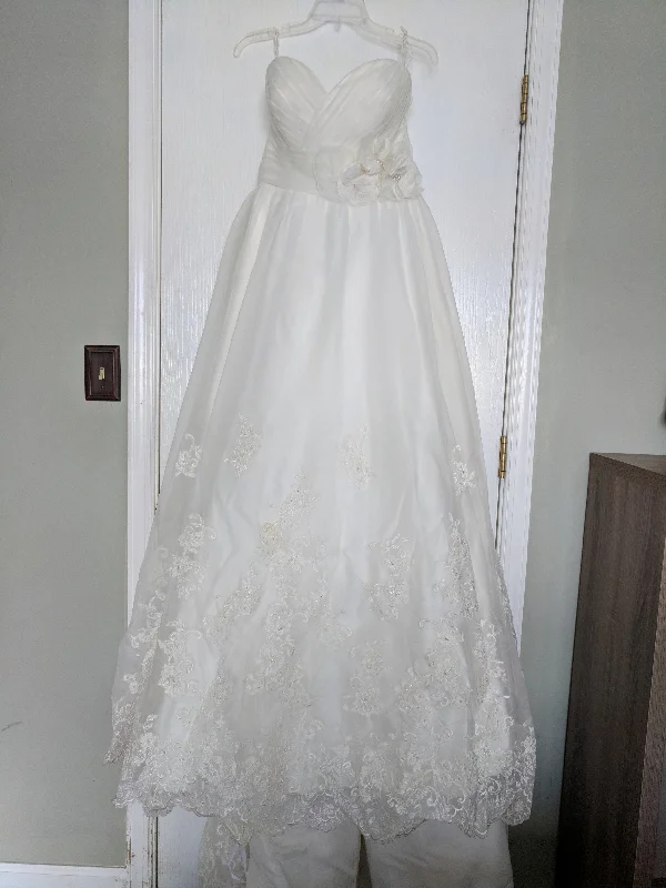 Unmissable Offer Allure Bridals 8757