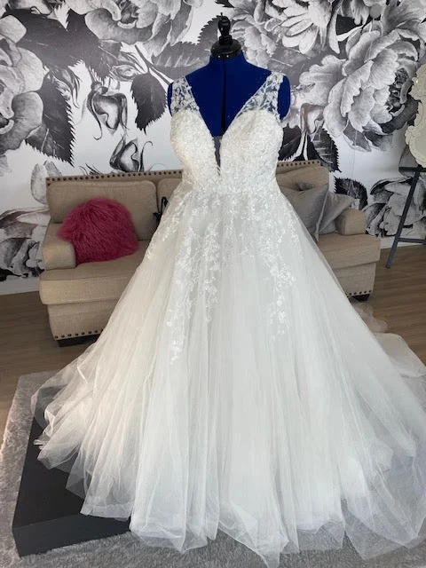 One-DAY Sale Allure Bridals 3358