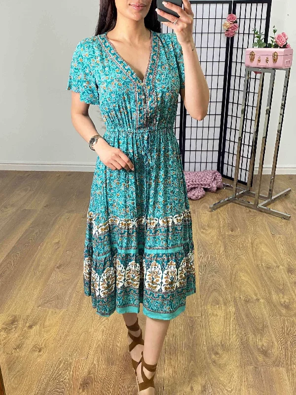 Value Deals Ayanna Mint Floral Print Smock Dress