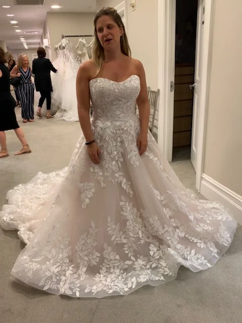 Limited Stock Allure Bridals 7103-9660 433