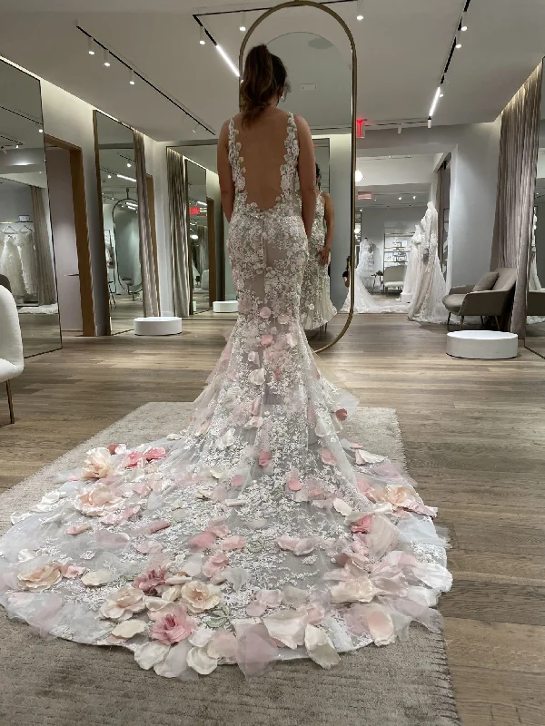Steals and Deals Pronovias Carolina Atelier
