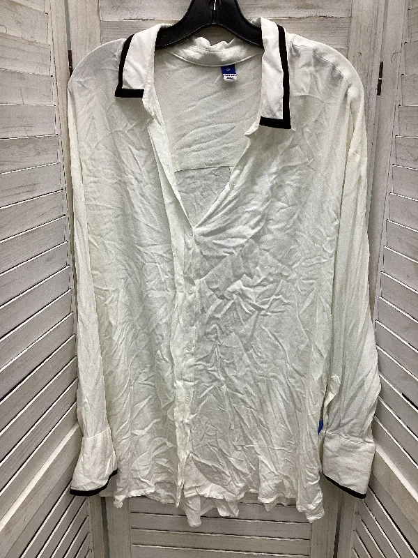 Closeout Top Long Sleeve By Old Navy In White, Size: 2x