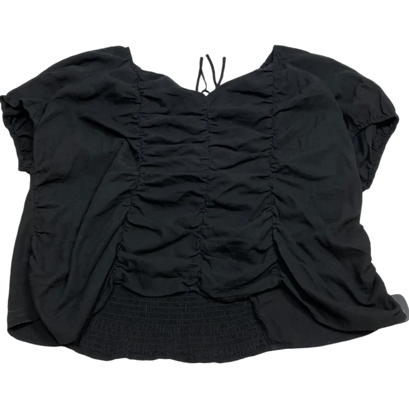 Year-End Sale Top Short Sleeve By Ava & Viv In Black, Size: 4x