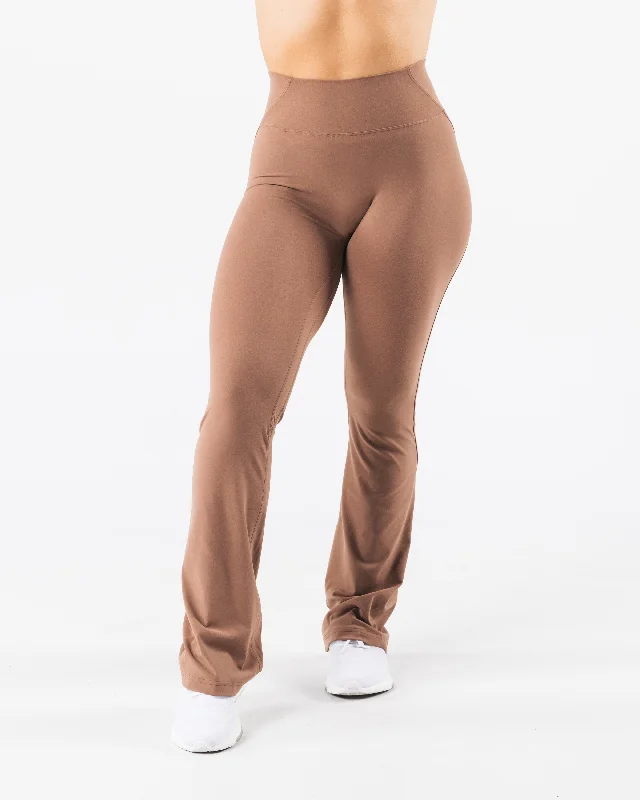 Special Price Aura Flared Pant - Oak