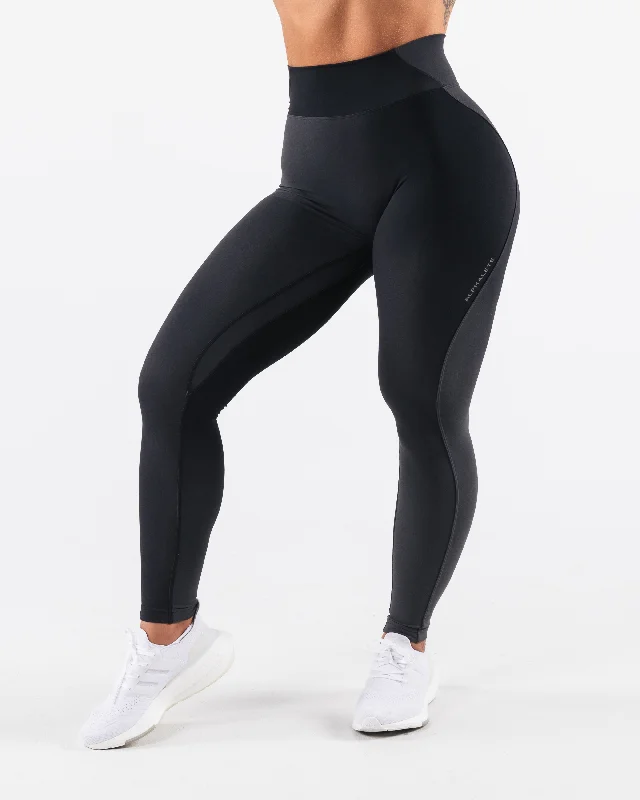 Act Fast Aura Legging - Aura Storm Print